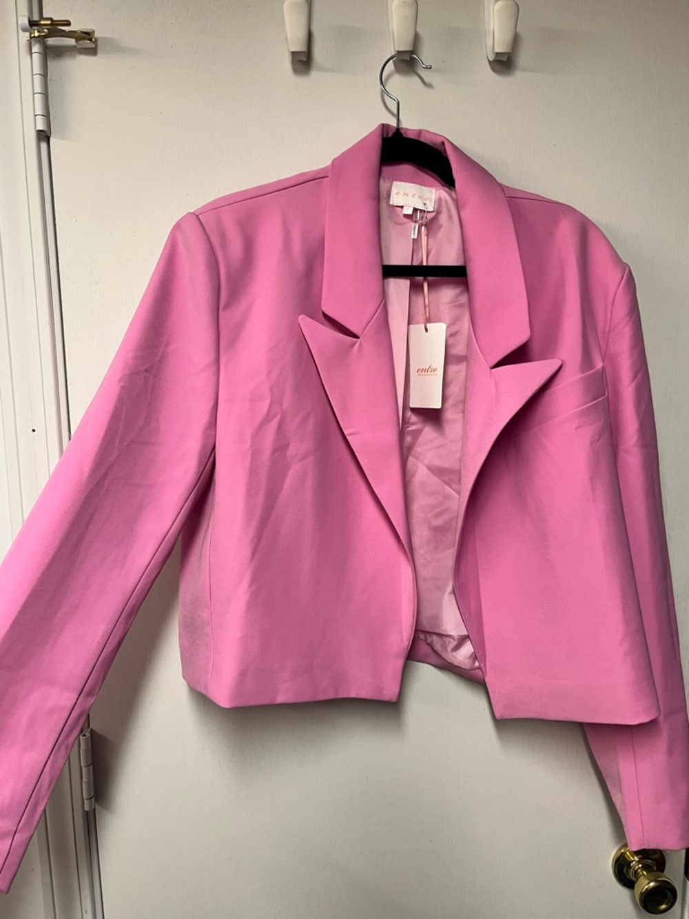 entro Bright Pink Cropped Blazer